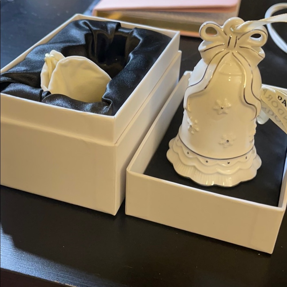 Pandora limited edition 2017 ornament